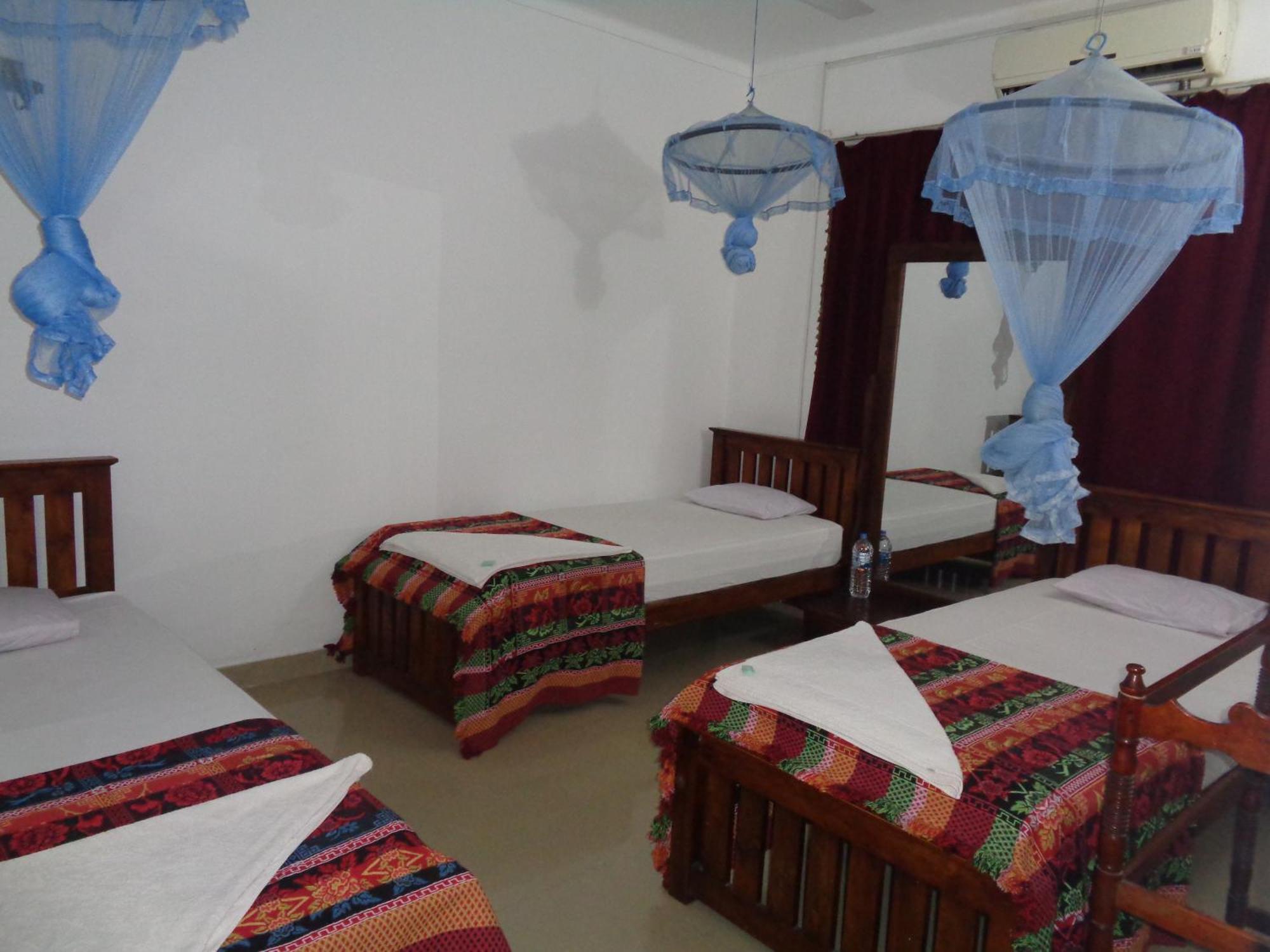 Saranga Holiday Inn Wellawaya Exteriör bild