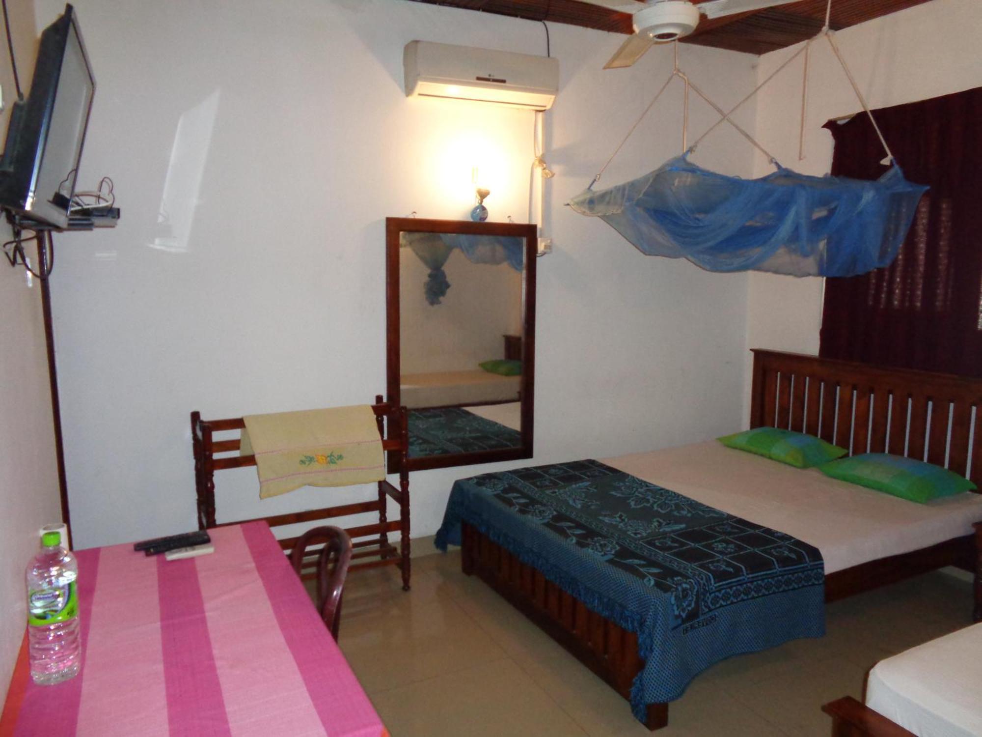 Saranga Holiday Inn Wellawaya Rum bild